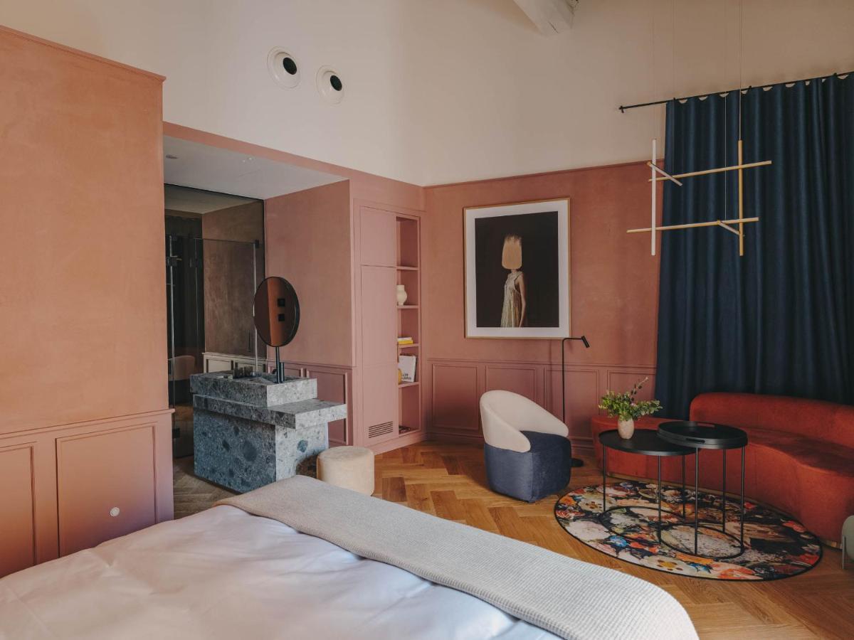 Hotel Palau Fugit Girona Esterno foto